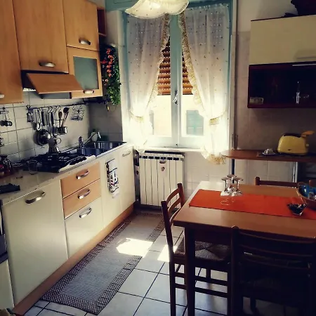 Apartamento Casa Cecilia - 5 Terre A 100 Mt Da Stazione Spezia La Spezia